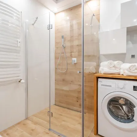 Blekit Na Fali - Miodowy Dom