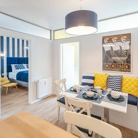 Apartamento Blekit Na Fali - Miodowy Dom *