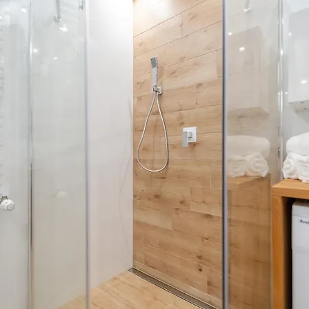 Blekit Na Fali - Miodowy Dom كولوبرزيغ